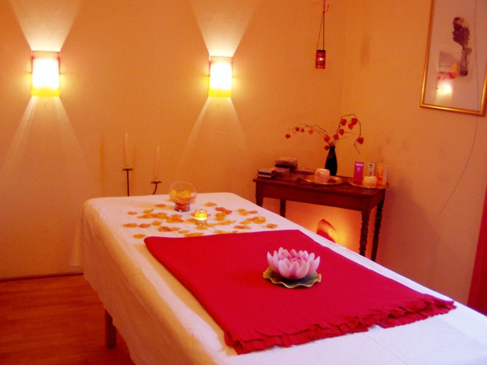 Traditionelle Balinesische Massage Seminar  am   26.5.2024 in Weilheim