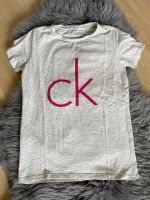 Calvin Klein T-Shirt Shirt Gr.140/152 hellgrau Hannover - Misburg-Anderten Vorschau