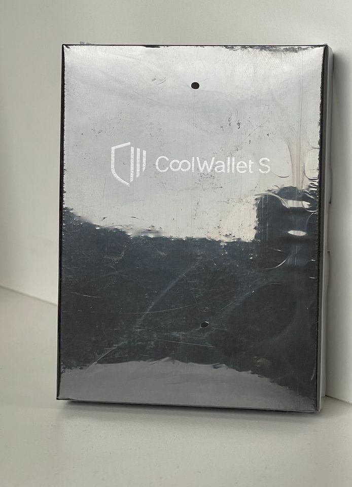 CoolWallet S Hardware Wallet versiegelt in Kösching