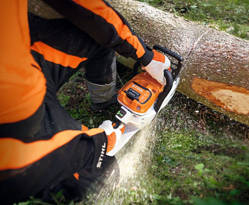 Stihl Akku Motorsäge MSA 300 C-O 40cm in Hildesheim