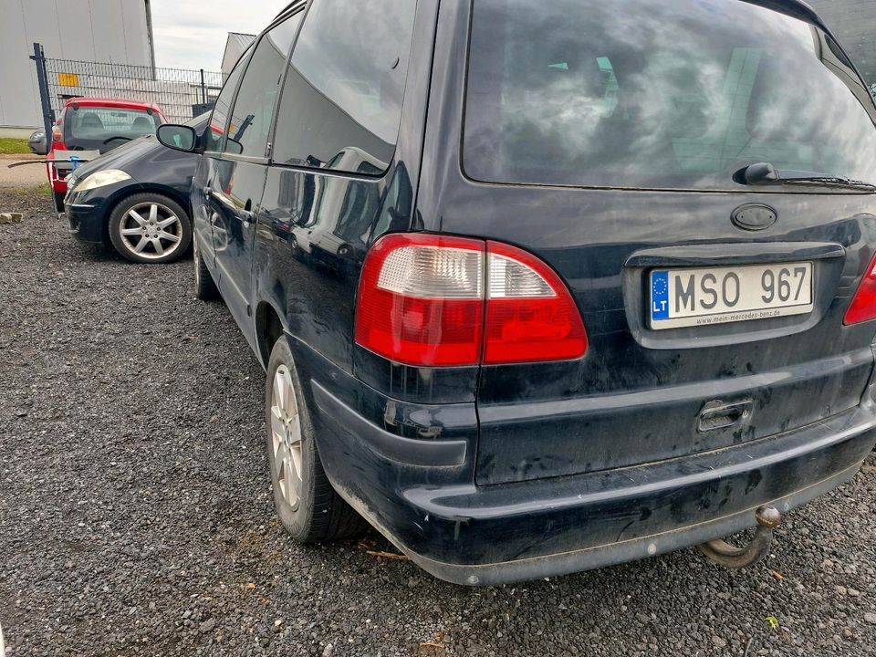 Schlachtfest ford galaxy 6zylinder Benziner leder alus Stoßstange in Elsdorf