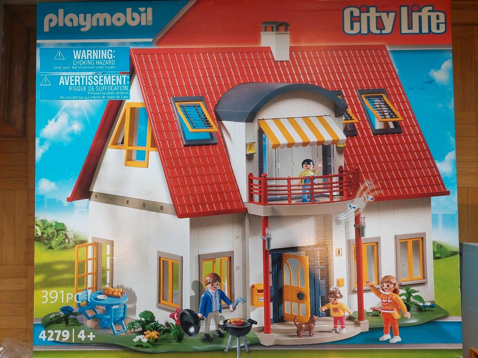 Playmobil Wohnhaus 4279 mit Erweiterung in Neubiberg