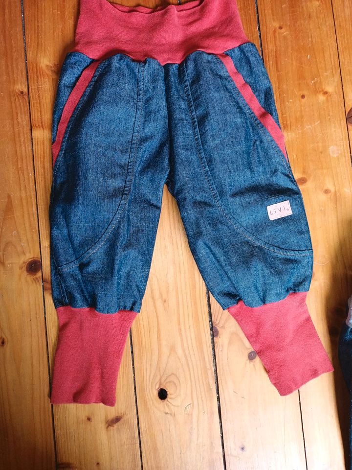 Livi Berlin Hose Größe 80/86 Cord und Jeans in Marl