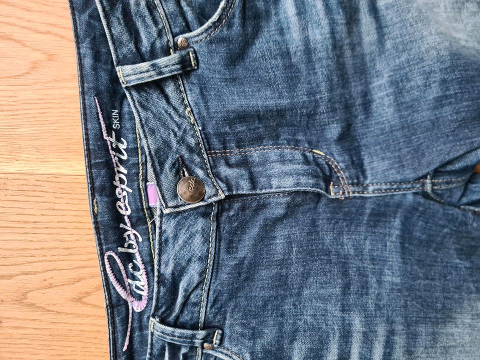 Jeans, Damenjeans, edc by esprit, Gr. 30/32 in Dinkelsbuehl