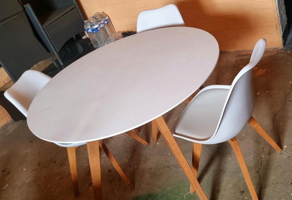 Tisch mit 3 Stühle ‼️ NUR HEUTE oder morgen in Saarbrücken