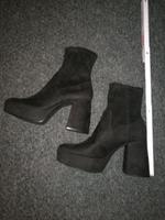 Plateau, Stiefeletten, Stiefel, High Heels 42/43 Niedersachsen - Sulingen Vorschau