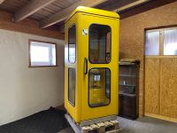 Gelbe Telefonzelle mit funktionsfähiger Telefonanlage Top-Zustand Niedersachsen - Emtinghausen Vorschau