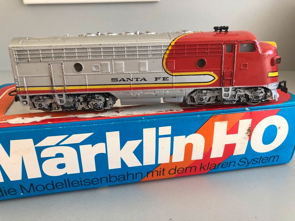 Märklin HO, US Diesellok SANTA FE, Nr. 3060, mit OVP in Saarbrücken