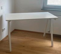 IKEA Schreibtisch weiß,  120 cm x 70 cm, neuwertig Hessen - Seligenstadt Vorschau