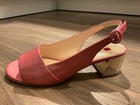 Högl Rosa Slingpumps 38,5  in Saffianolack Echt Leder Hessen - Mörfelden-Walldorf Vorschau