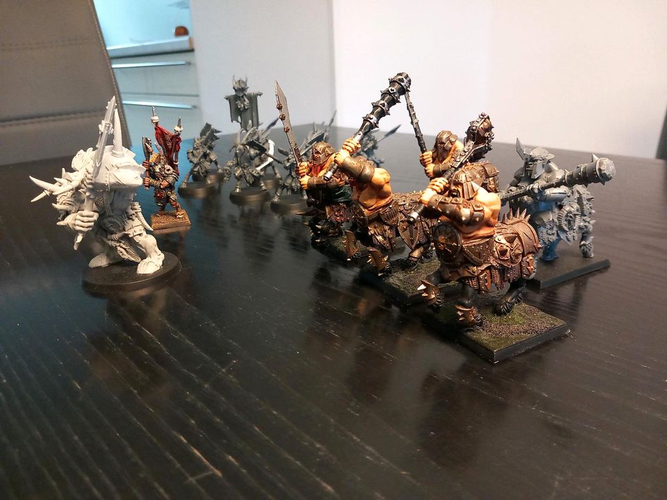 Warhammer AoS Beasts of Chaos Tiermenschen in Erftstadt