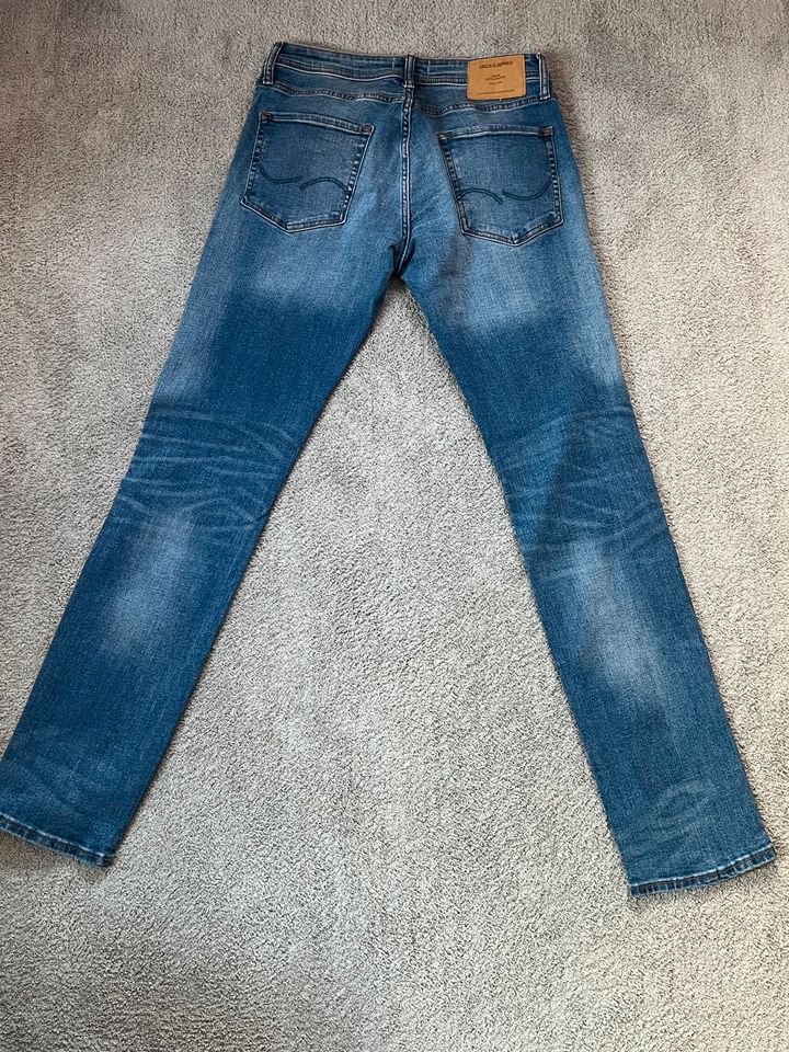 Jack and Jones Jeans Gr. 30/34 (slim straight) in Siegburg