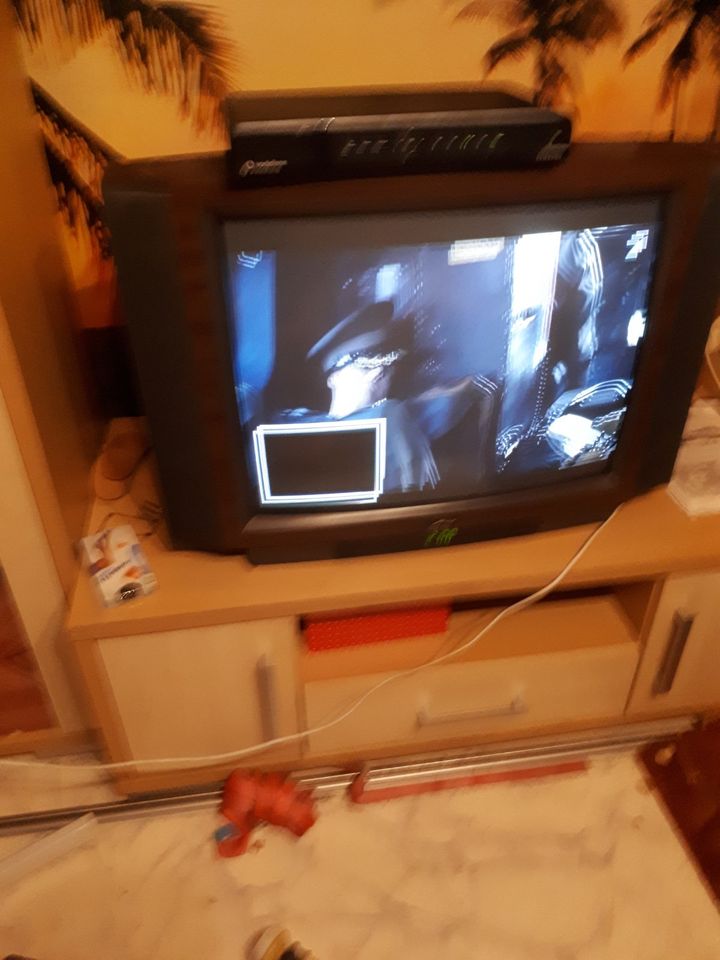 Gebrauchter Tv von Metz Röhrengerät Bild im Bild mit Yamakawa DVD in Stein