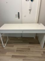 Neuwertiger Ikea  Schreibtisch in Weiß München - Ramersdorf-Perlach Vorschau