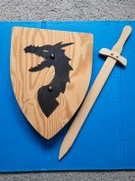Schild und Schwert aus Holz Ritter Spielzeug Brandenburg - Eggersdorf Vorschau