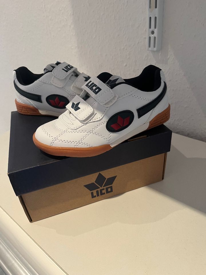 Neu Lico Sneaker Turnschuhe Hallenschuhe Größe 28 in Bremen