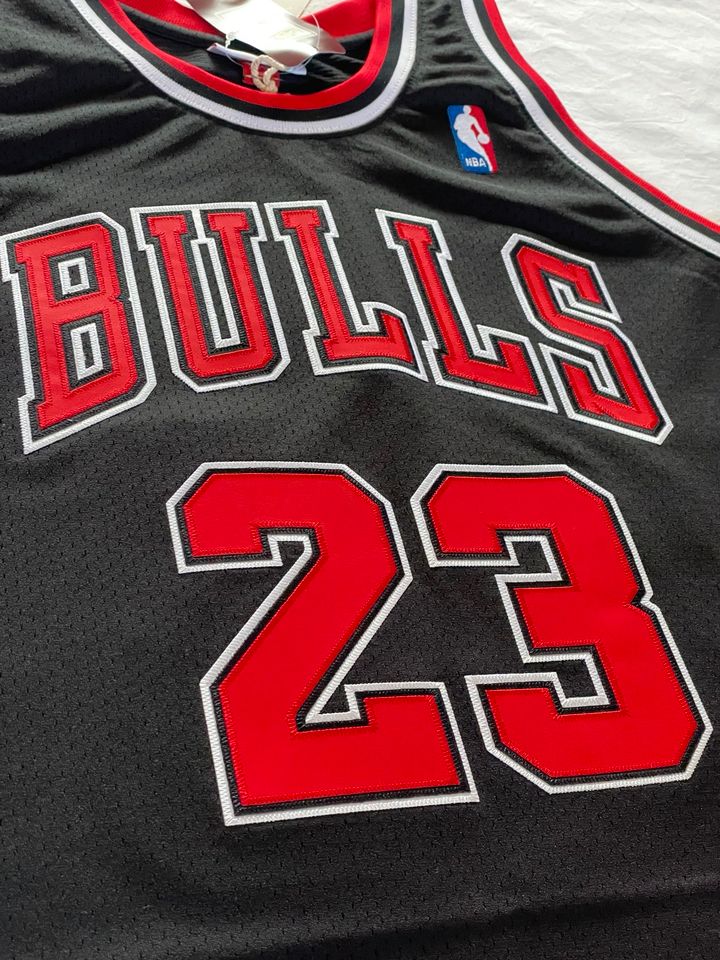Michael Jordan NBA Authentic Jersey Chicago Bulls Alternate 97-98 in Berlin
