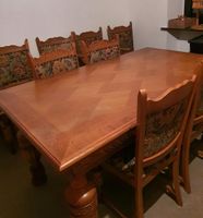 Großer Esszimmer Tisch mit 10 Stühlen belgische Schnitzereien Saarland - Püttlingen Vorschau