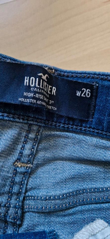 Hollister shorts w 26 high waisted in Bad Homburg