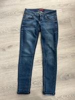 Bershka Jeans - Größe 34 Hessen - Dreieich Vorschau