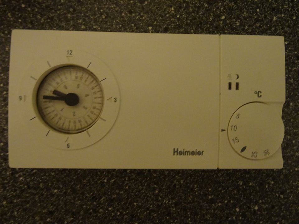 Heizungsthermostat P, Heimeier / 24 V / TA-Ausgang in Bippen