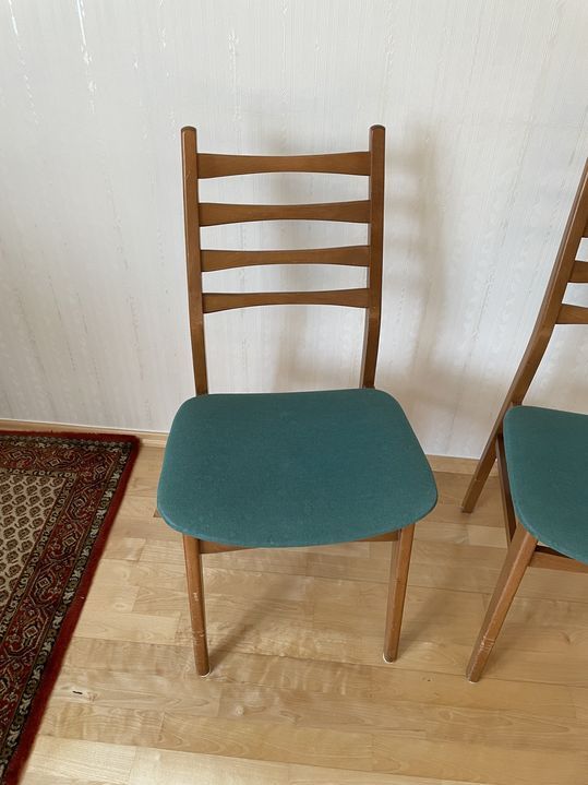 2 Stühle Esszimmer, grün Holz 70ziger Jahre in Borken