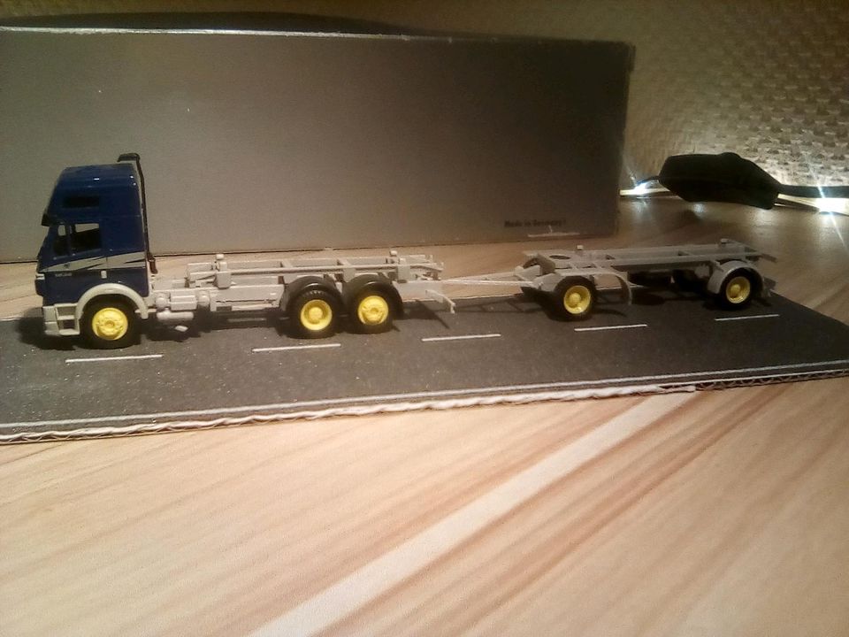 Herpa Lkw MB SK Eurocab Wechselkoffer Hgz Charterway Mercedes in Leverkusen