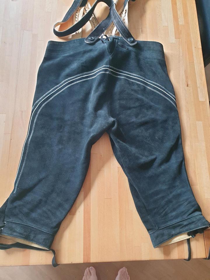 Lederhose, schwarz, Distler-Trachten, 3/4 lang, Oktoberfest, VB in Memmingen