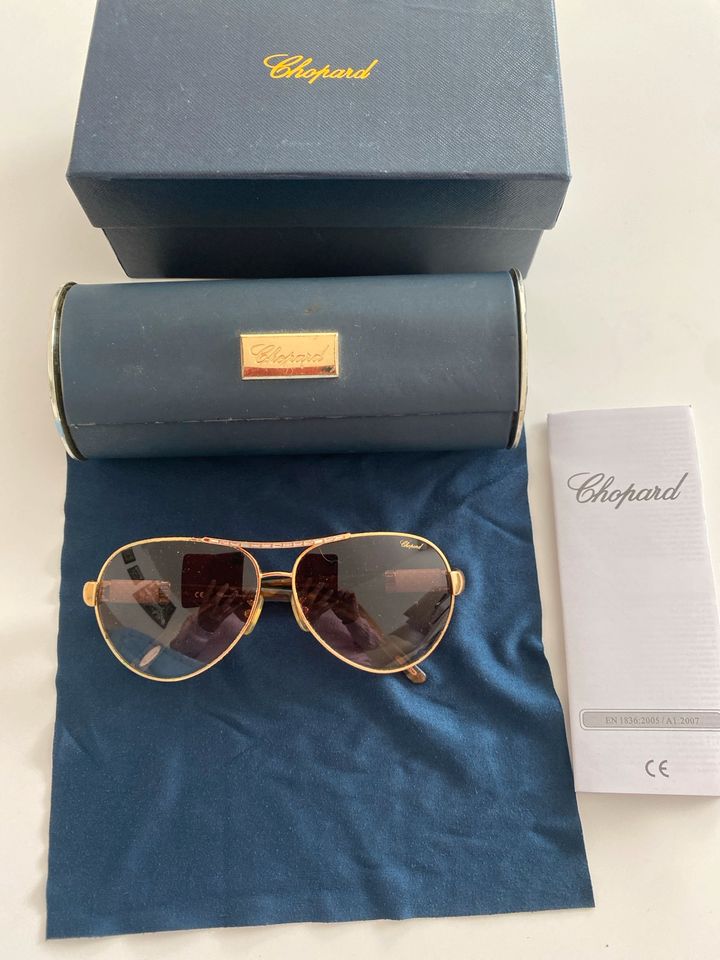 Chopard Sonnenbrille, Damen in Pohlheim
