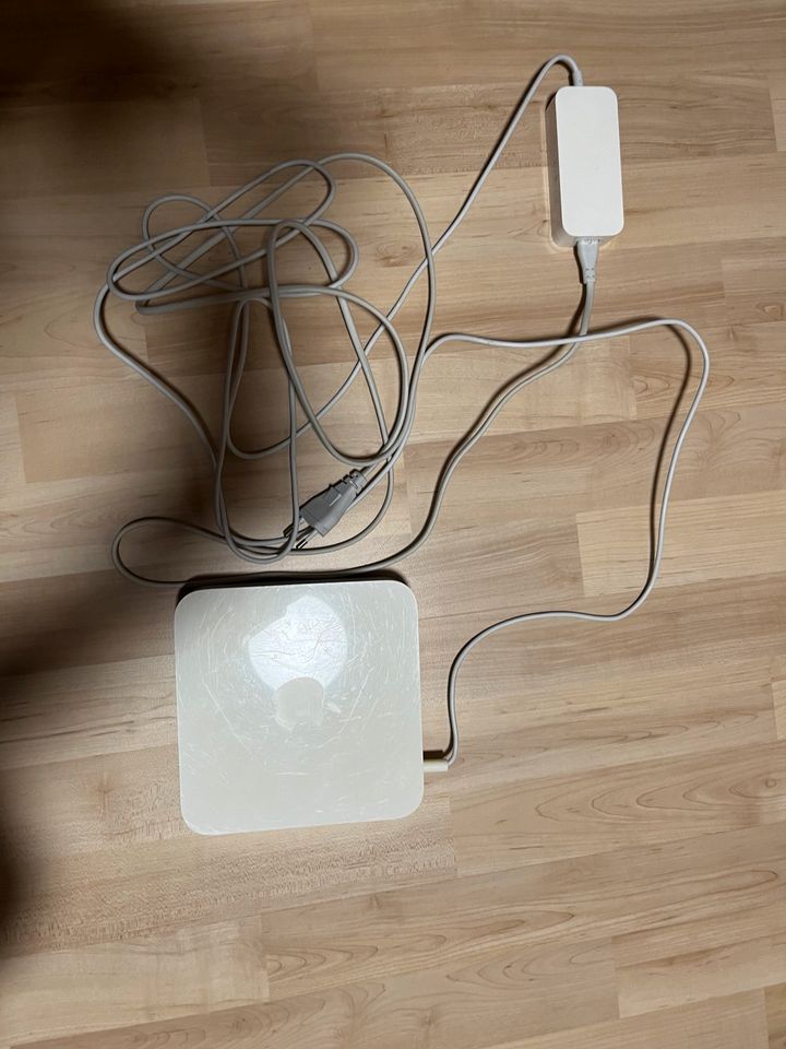 Apple AirPort Extrem Base Station A1354 in Baindt