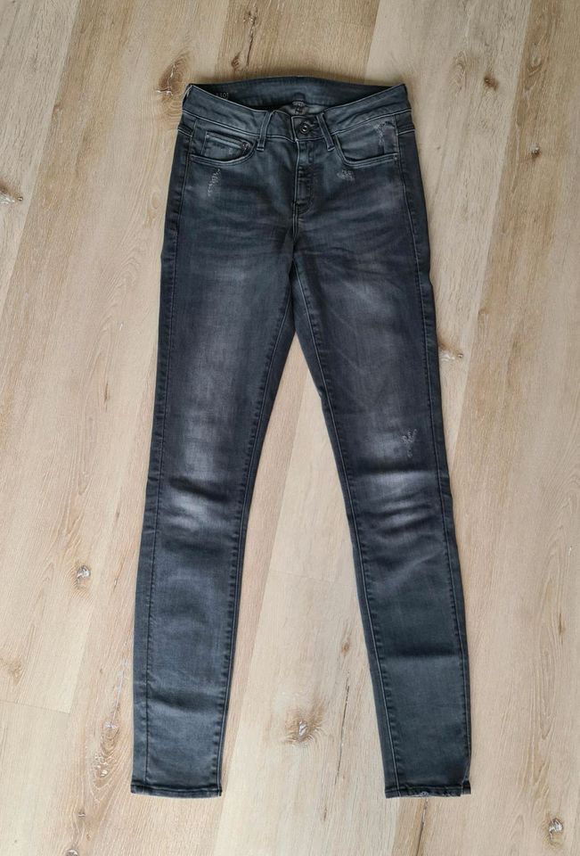 Jeans G-Star, Tommy Hilfiger, Hallhuber, TOP Zustand in Ennepetal