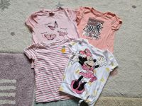 4 T-Shirts Gr. 104 Minnie Maus Pusblu Topolino rosa Nordrhein-Westfalen - Wermelskirchen Vorschau