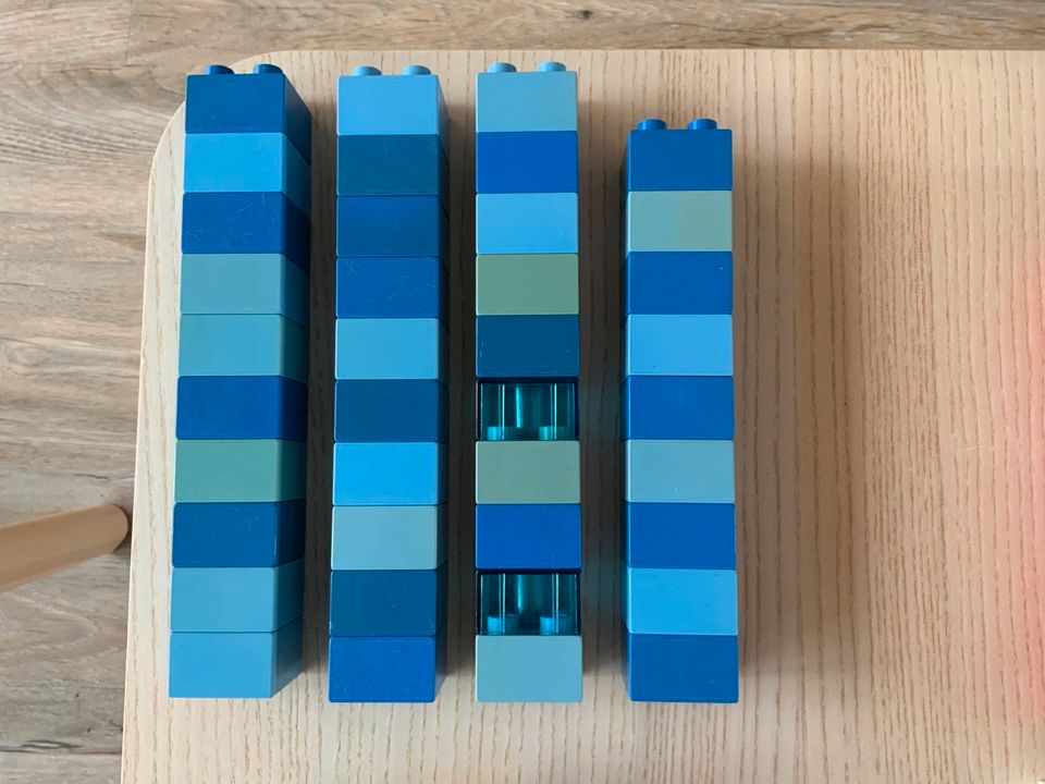 Duplo Lego Steine 2x2 jeweils 15 Stück für 12 € in Oldenburg