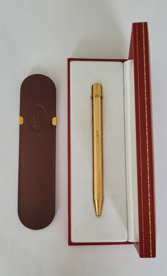 Must de Cartier Kugelschreiber 190€,  Etui aus Leder 60€ in Röthenbach