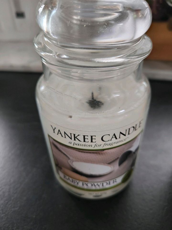 Yankee Candle Baby Powder Warm Cashmere Vanilla Frosting in Nordwalde