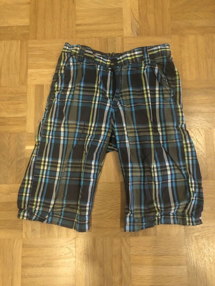 Yigga bunte kurze Hose Gr. 146 in Veitshöchheim