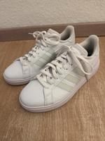 Adidas Turnschuhe Sneaker Größe 40 ⭐️neu⭐️ Thüringen - Saalfeld (Saale) Vorschau