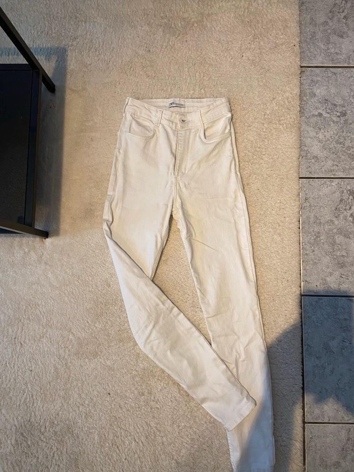 Weiße Zara Skinny Jeans Gr.XS-S in Unna
