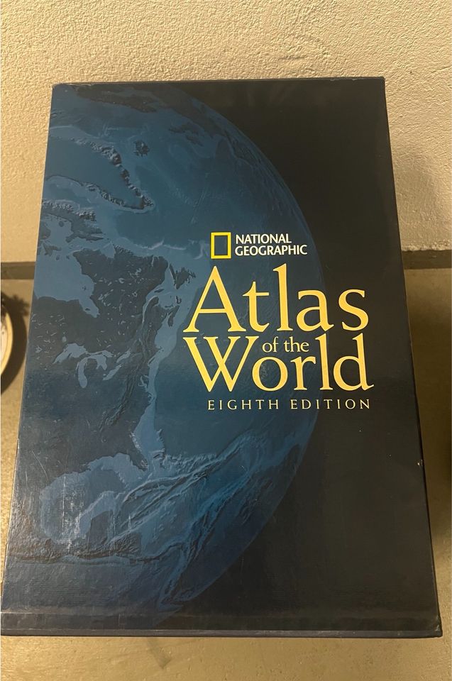 National Geographic - Atlas of the World - Eighth Edition in Wattenbek