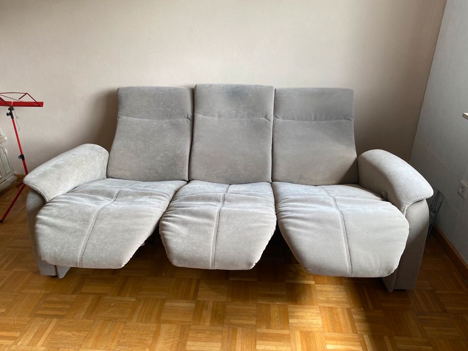 3er Sitz Sofa mit liegefunktion in Dülmen