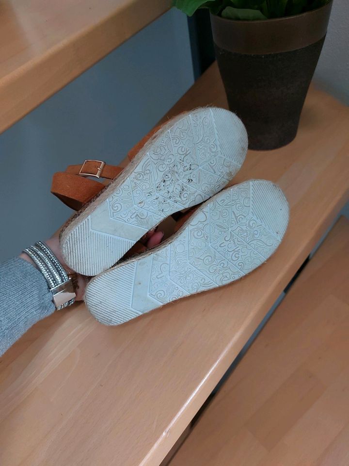 Espadrilles Sommerschuhe Größe 33 braun in Offenburg