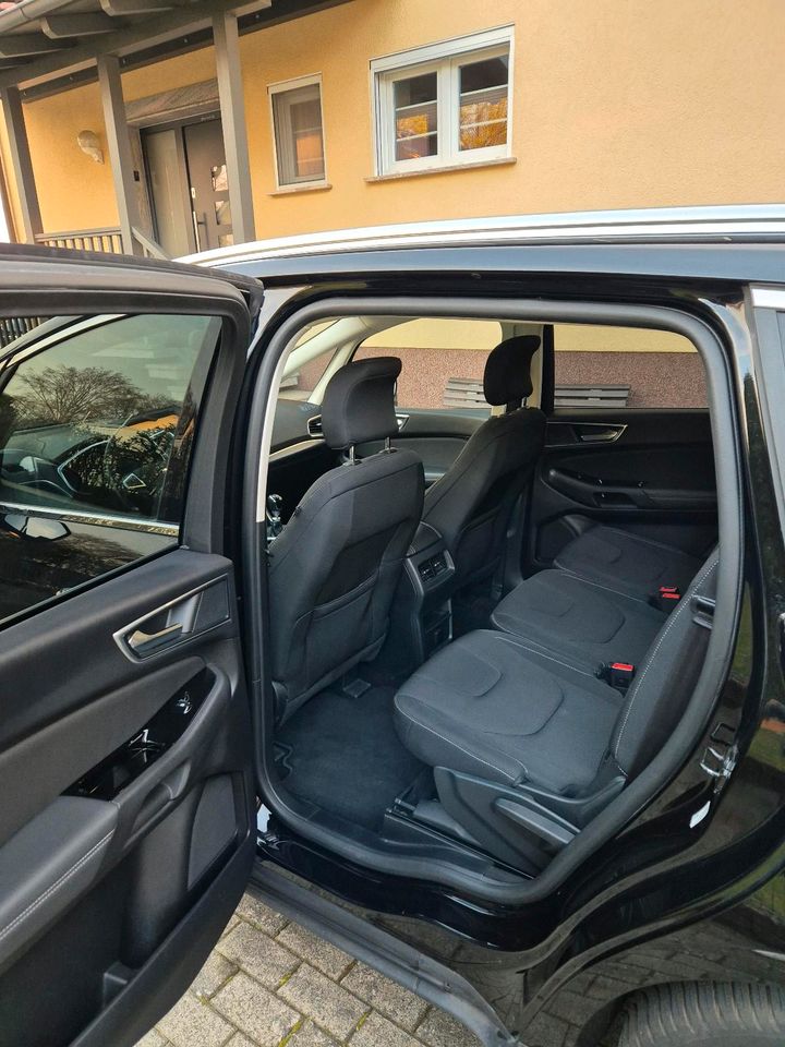 Ford S-Max Titanium 7-Sitzer 1,5l Ecoboost 160PS 6 Gang Gepflegt in Nidda