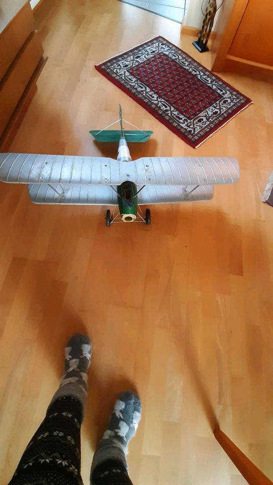 Flugzeug  Modell selbst gebastelt in Thedinghausen