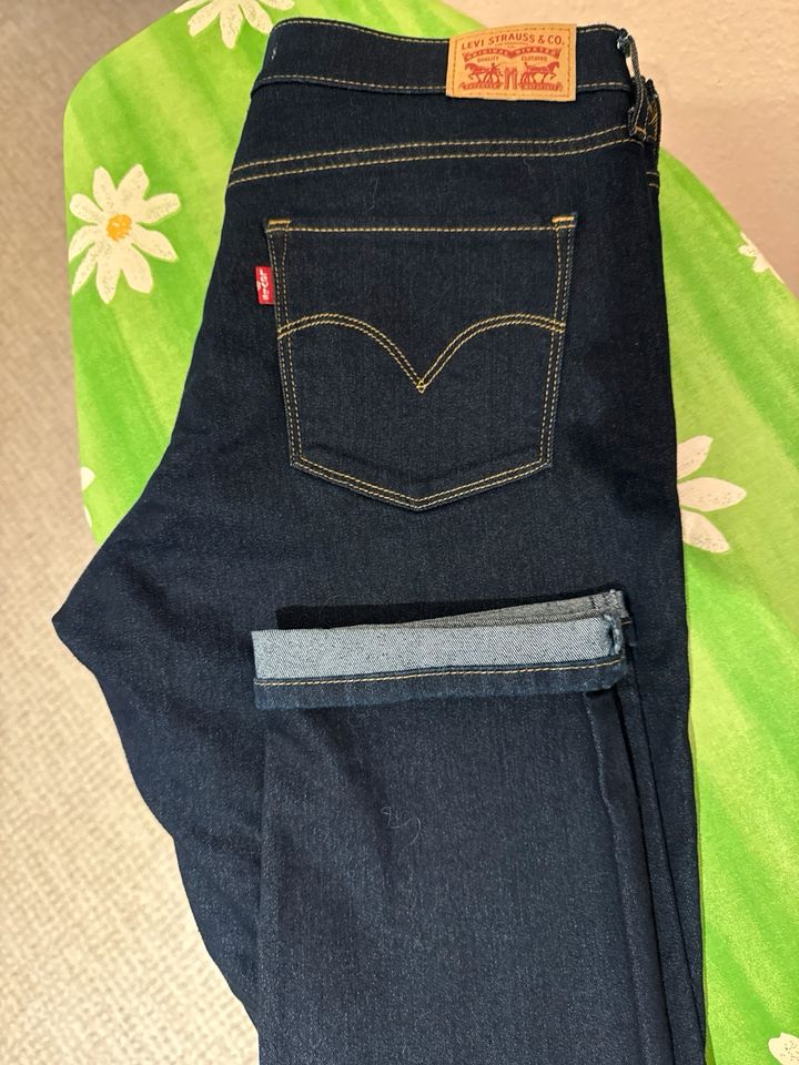 Jeans Levi’s Größe W  31 L32 in Crimmitschau