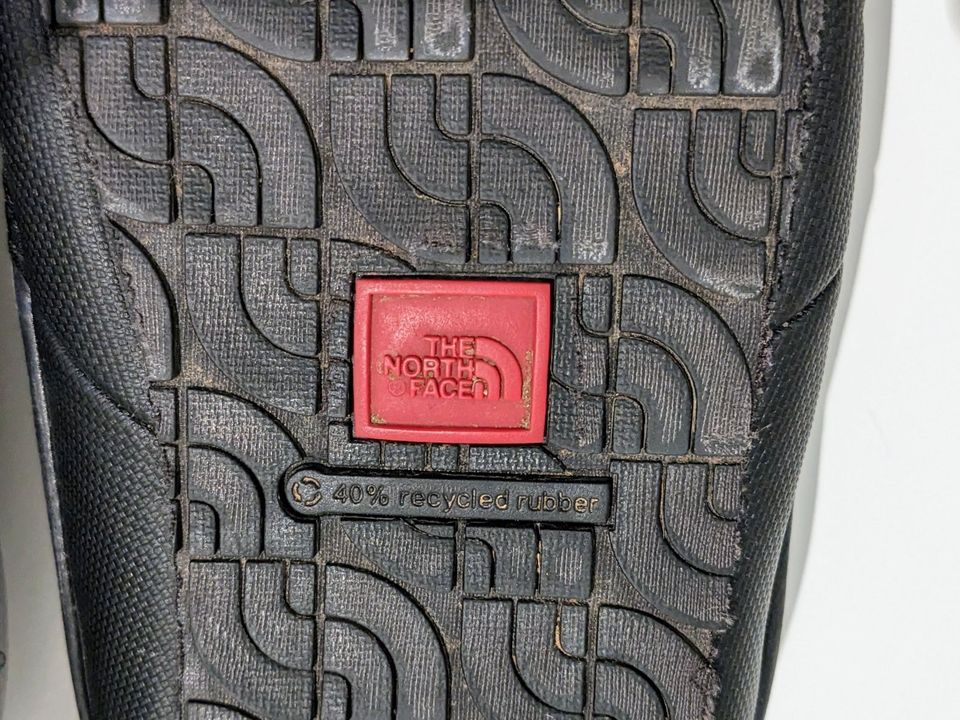 The North Face Hausschuhe Thermoschuhe schwarz Gr. 40.5 in München