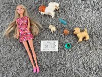 Barbie Hundesitterin Puppe mit Welpen Pipi Haufen machender Hund Niedersachsen - Haren (Ems) Vorschau