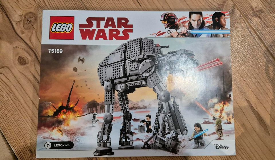 LEGO® Star Wars 75189 First Order Heavy Assault Walker in Hattenhofen