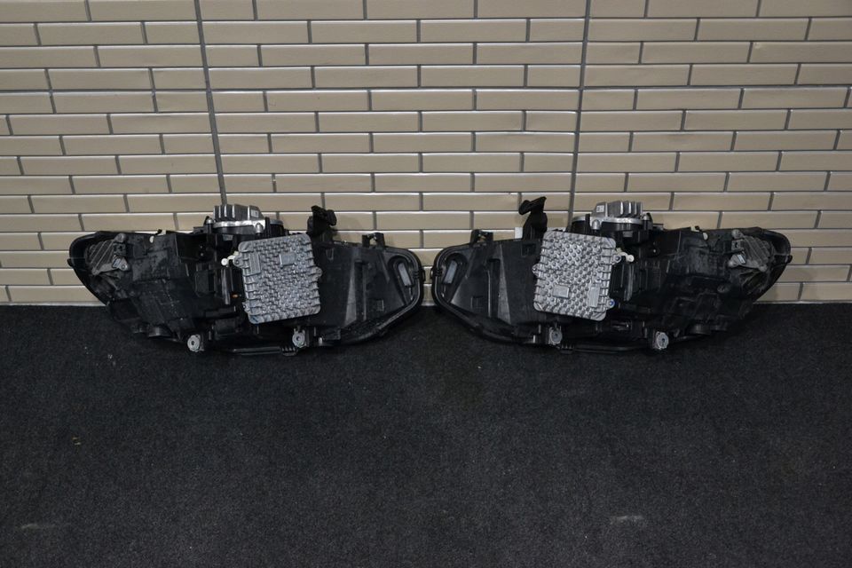 2x BMW M4 F82 F83 F32 F33 Scheinwerfer Full Adaptive LED LCI SET in Krefeld