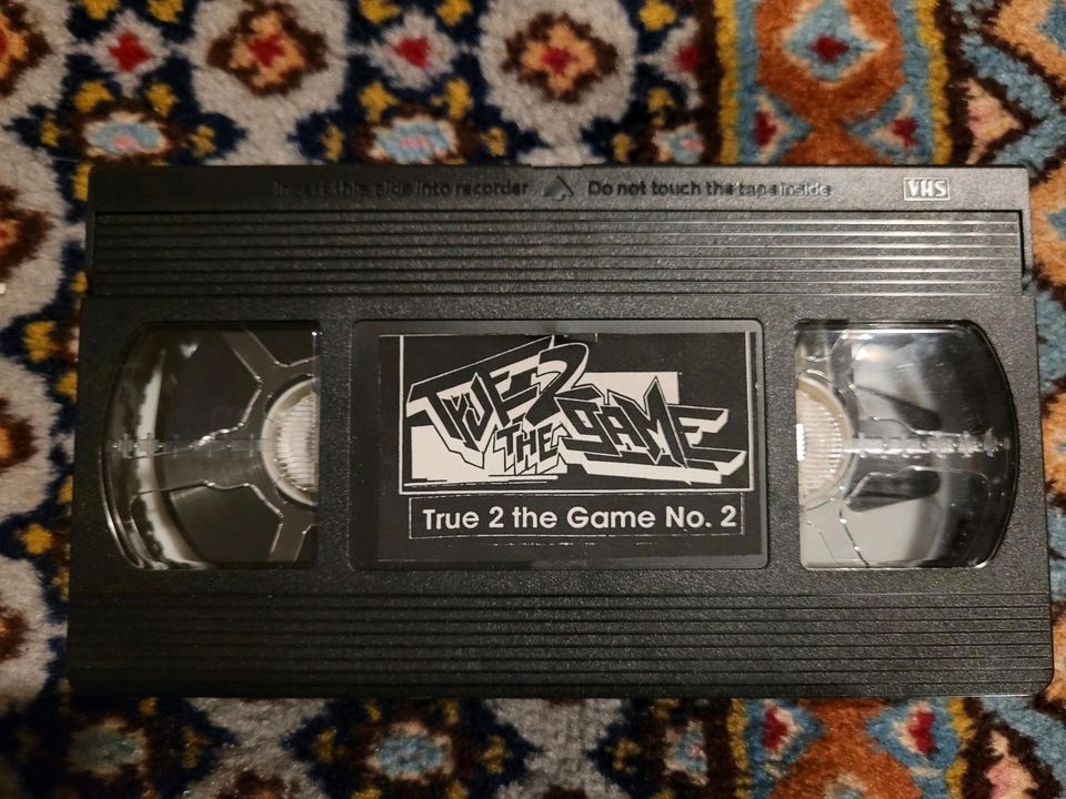 True 2 The Game No. 2 Graffiti VHS Video in Berlin