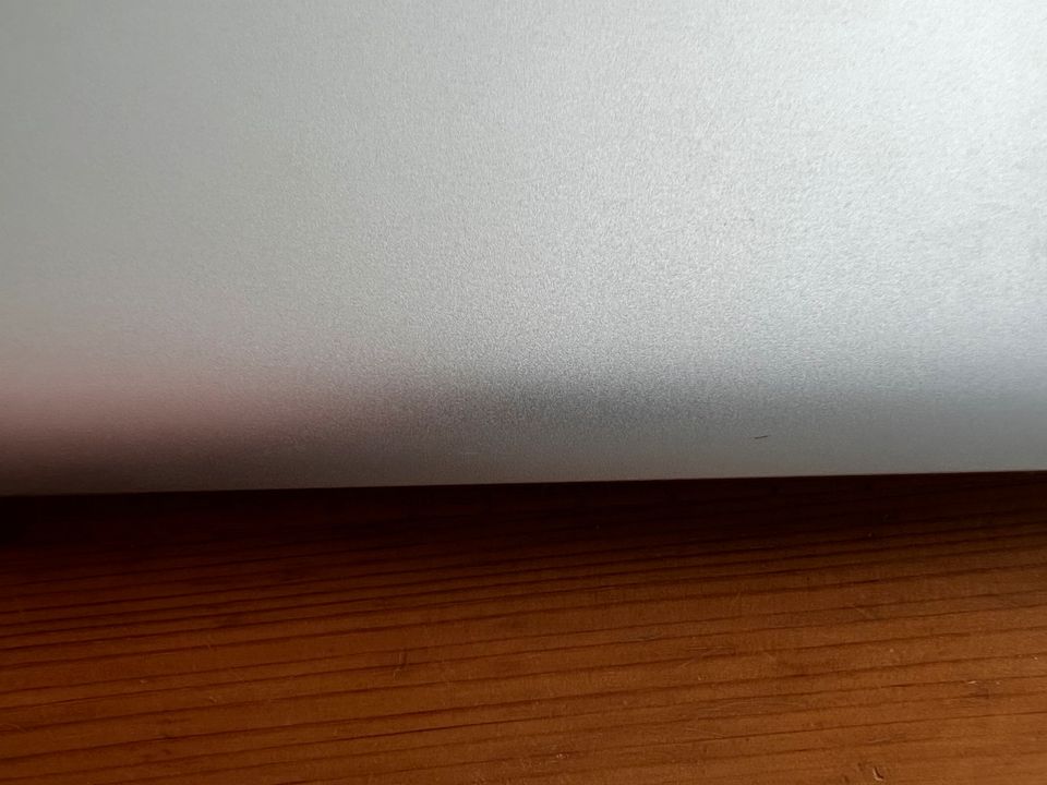 MacBook Pro 17” ende 2011 500gb SSD 16gb RAM OVP in Maintal